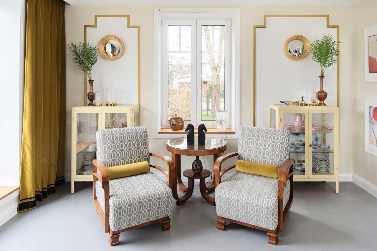Suite With Private Bathroom At Three Bedroom Interwar Villa Grabyte With Daily Spaces To Share By Pine Forest On The Bank Of The River- 8Min By Car From Old Town 카우나스 외부 사진