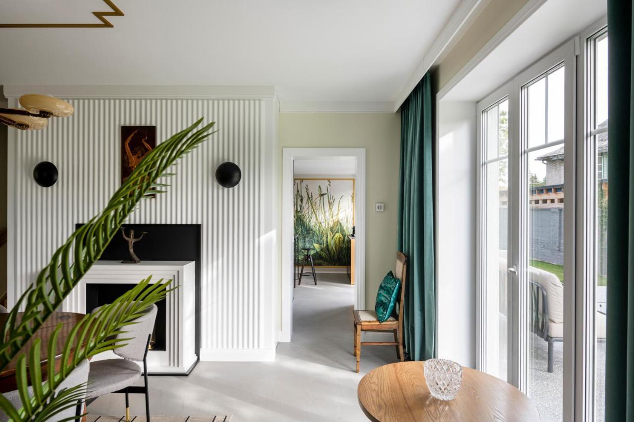 Suite With Private Bathroom At Three Bedroom Interwar Villa Grabyte With Daily Spaces To Share By Pine Forest On The Bank Of The River- 8Min By Car From Old Town 카우나스 외부 사진