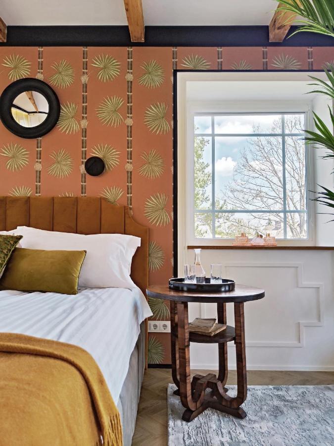 Suite With Private Bathroom At Three Bedroom Interwar Villa Grabyte With Daily Spaces To Share By Pine Forest On The Bank Of The River- 8Min By Car From Old Town 카우나스 외부 사진